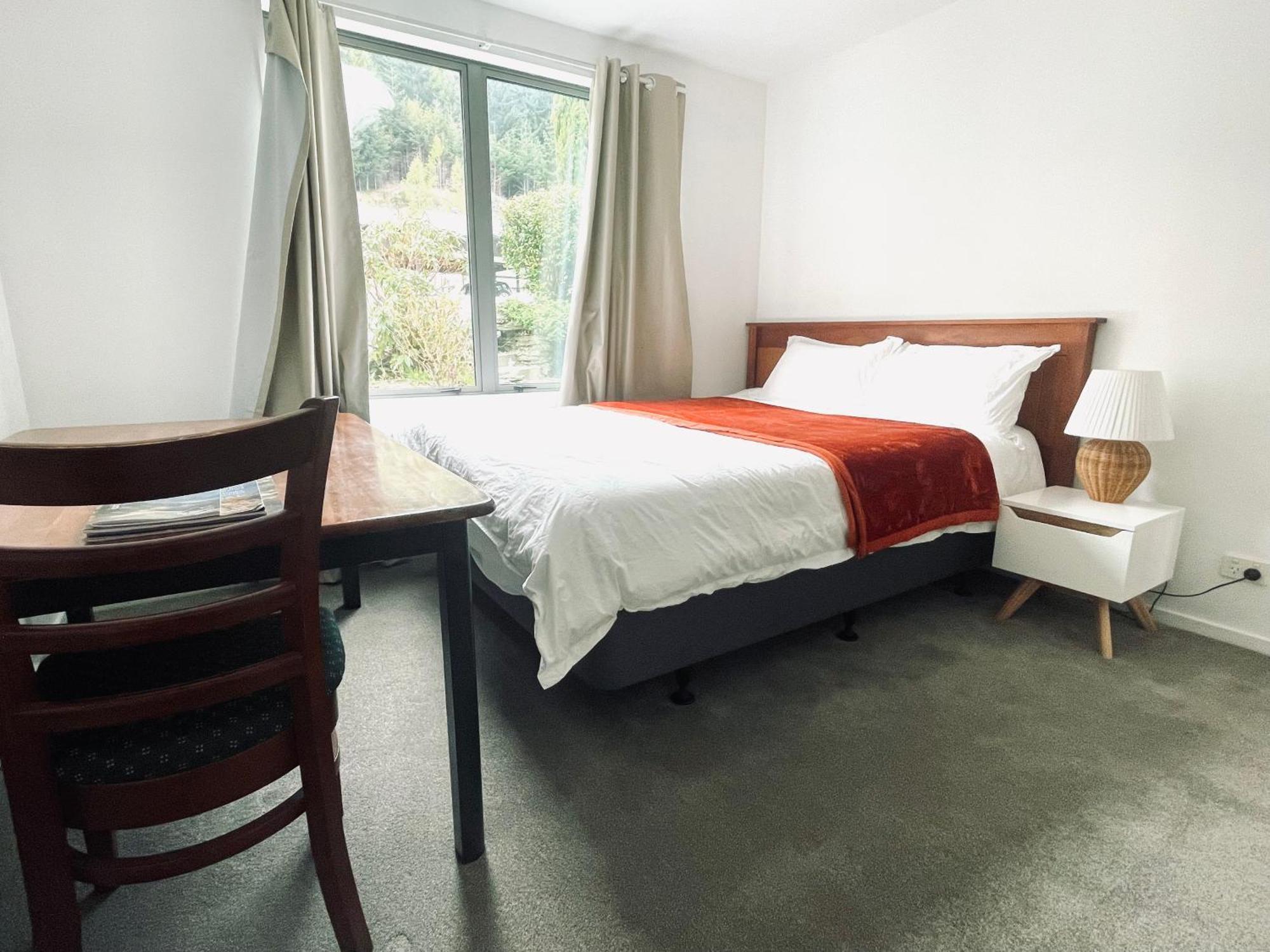 Ming'S Lakeside Goldleaf Suites Queenstown Zewnętrze zdjęcie