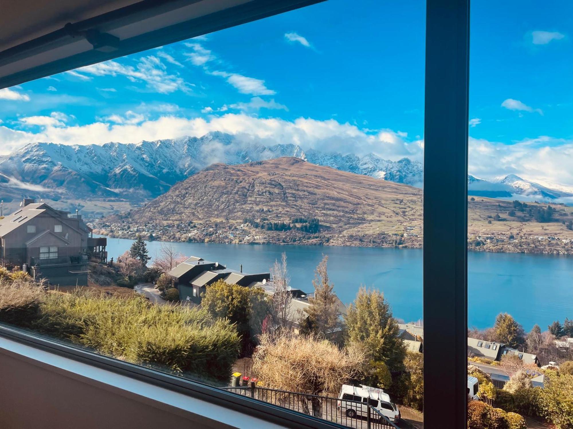 Ming'S Lakeside Goldleaf Suites Queenstown Zewnętrze zdjęcie